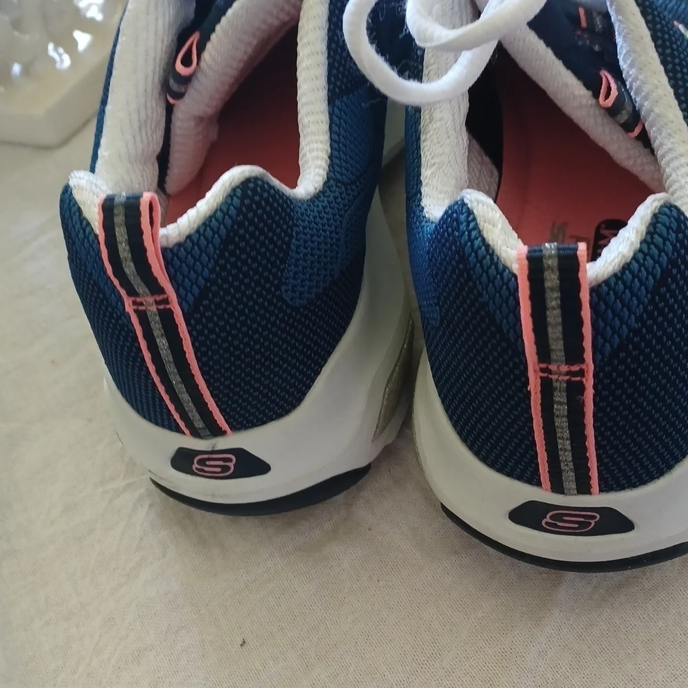 Skechers Memory Foam Blue/Pink Sneakers, 9
